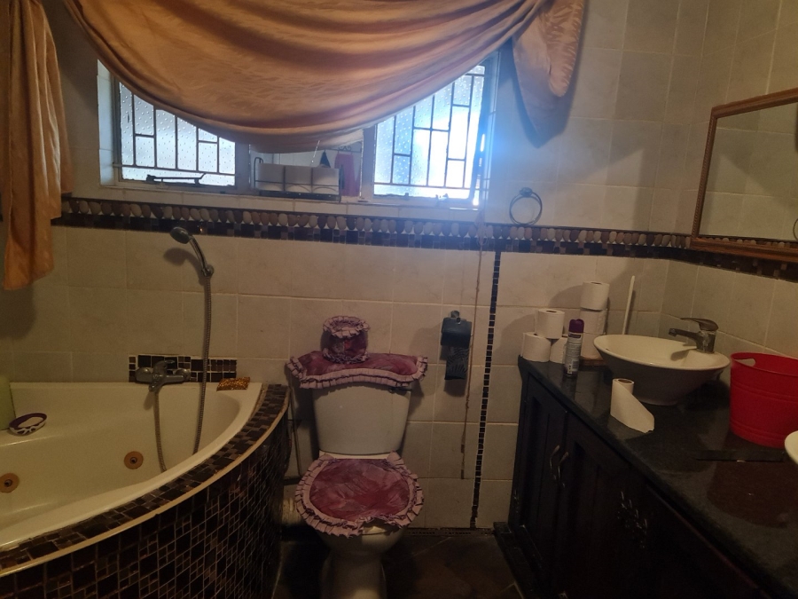 3 Bedroom Property for Sale in Oos Einde North West